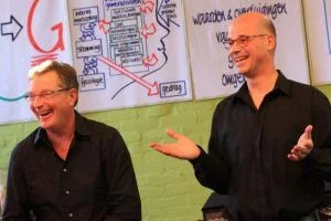 Referenties Magisch Spreker Gerard du Buf sfeerbeeld met deelnemer Magische Lezing